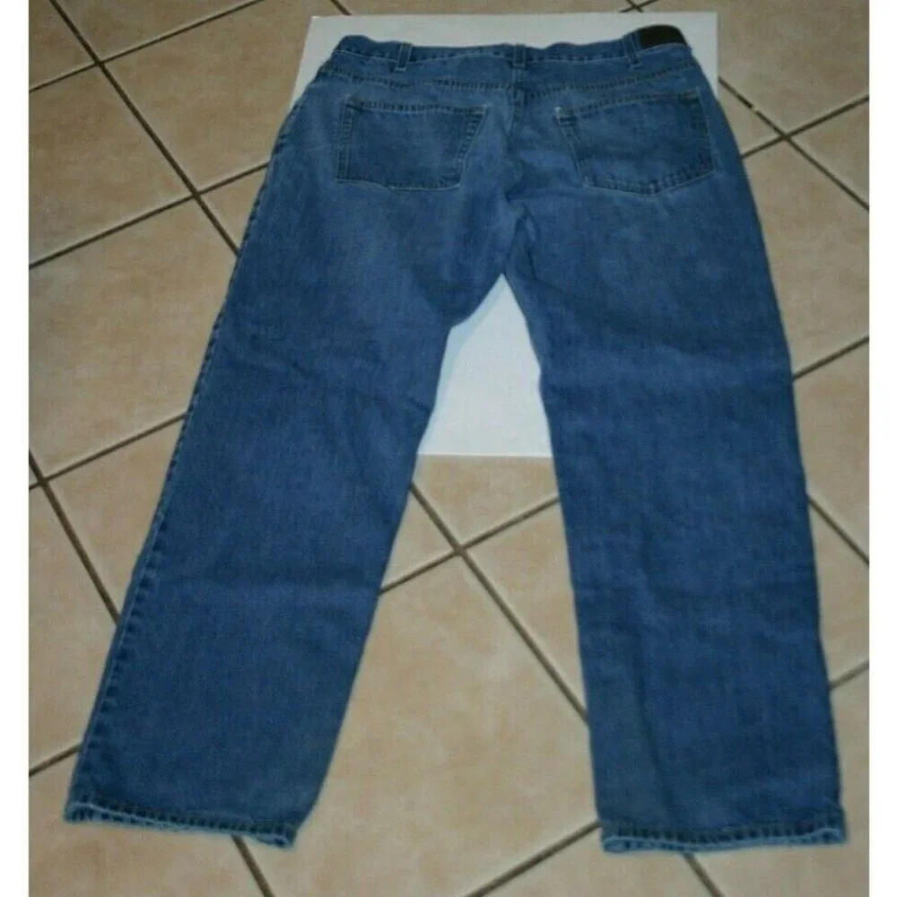 Kirkland jeans mens 34 x 31 Signature distressed straight blue